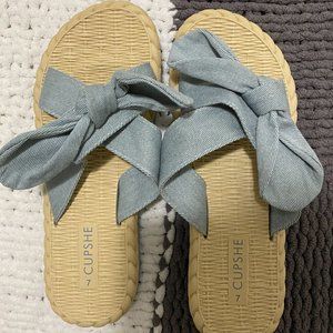 Beachy sandals - NWOT
